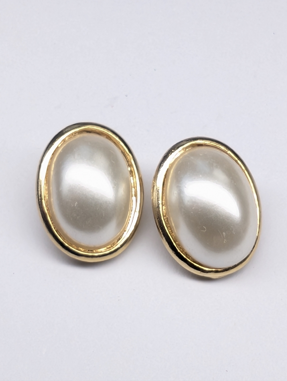 🩷 Vintage Clip On Earrings Faux Pearl *4 For $20*